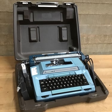 MCM Coronet Typewriter (Tacoma)