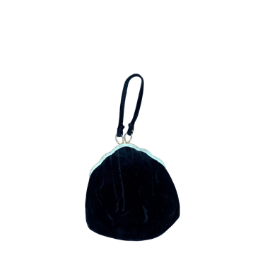 1940s Black Velvet Clasp Wrist Purse