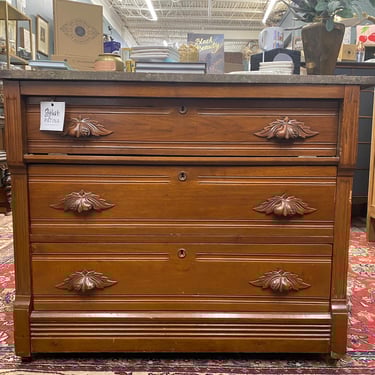 Vincent - Vintage Dresser 