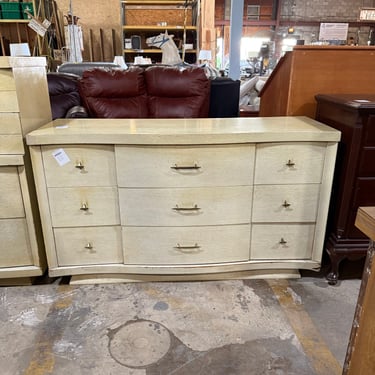 Kent Coffey "The Triumph" Mid-Century Modern Horizontal Dresser