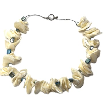 Vintage Pearl  Shell Choker Necklace, Nautical Shell Necklace, Ocean Jewelry, Nautical Necklace, Vintage Necklace, Beaded Choker Necklace 