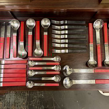34 Pc. Stainless Flatware by Sergio Asti & Joe Colombo