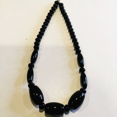 Chunky Black Statement Necklace Vintage Black Beaded Necklace 1990’s Lucite Plastic Jewelry Retro Bold Mod Single Strand Bead Necklace 