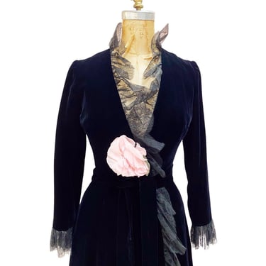 Elizabeth Arden Old Hollywood Velvet & Lace Dressing Gown 1930s style 