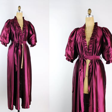 70s Burgundy Satin Puffy Sleeves Robe / Oversized Sleeves / Victorian / Vintage Liquid Burgundy Robe / Size S/M 