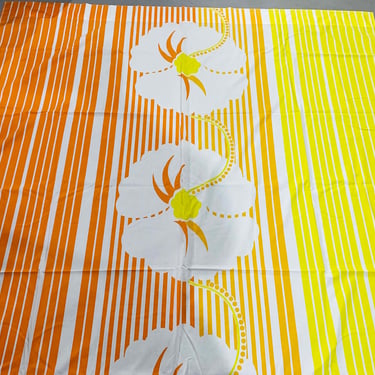 Vintage Wamsutta Twin Fitted and Flat Sheet Set w/ Matching Pillowcase Yellow Orange Hibiscus Fabric Dopamine Decor 1970s 1980s 
