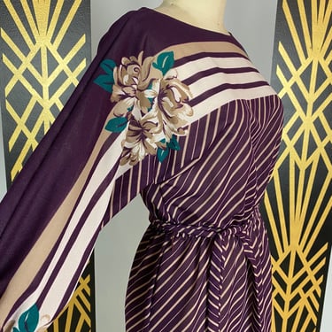 1970s dress, purple polyester, striped floral print, boat neck, vintage 70s dress, medium, border print, kimono style, mod, bohemian, 28 