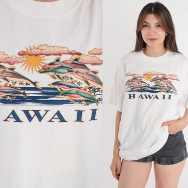 Hawaii T-Shirt 90s Dolphin Graphic Tee Ocean Beach Sun T Shirt Tourist Travel Souvenir TShirt Retro Hawaiian White Vintage 1990s Medium M 