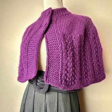 Vintage 70’s Handmade Knit Shawl cropped caplet shrug~ crocheted knitted muffler~ Purple open size S M 