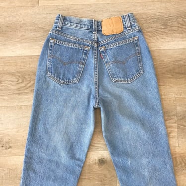 Levi's 501 Vintage Jeans / Size 24 