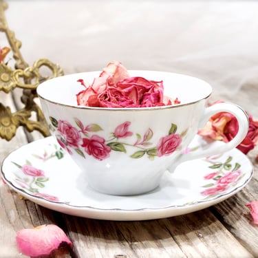 VINTAGE: Rosewyll Fine China Teacup and Saucer Set - Japan - Replacement, Collecting, Display, Entertaining - SKU 23-C-00032520 