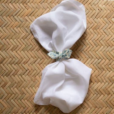 Set of 4 Gusto Blue Striped Bow Napkin Rings