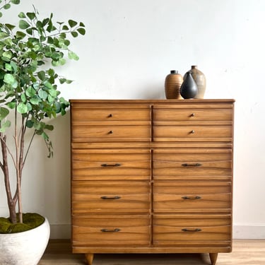 Vintage Mid Century Dresser