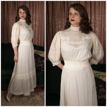 1900s Edwardian Dress - Delicate Ivory Silk and Cotton Lingerie Dress of Batiste with Pintucks and Lace 