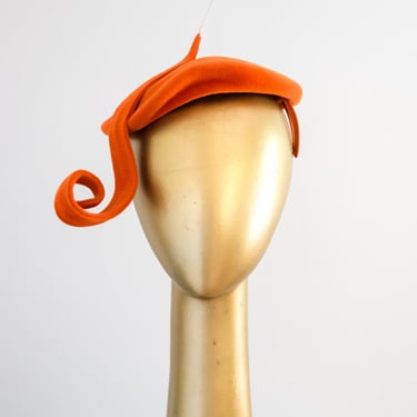 Wonderful 1940’s Burnt Orange Austrian Sculptural Hat / OS