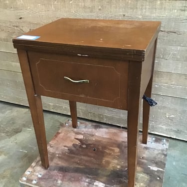 Vintage Sewing Machine Table (Tacoma)