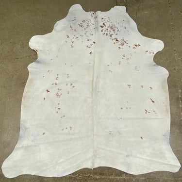 Natural White Speckled Brazilian Cowhide Rug 6'8