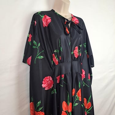 Vintage 80s Black & Red Floral Caftan 