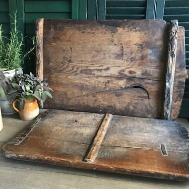 1 French Wood Bread Serving Board, Charcuterie, Pizza, Cheeseboard, Rustic French Farmhouse Cuisine 