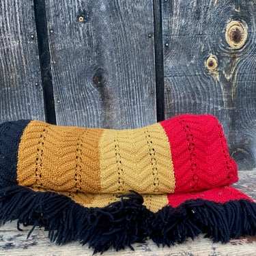 Knitted Blanket -- Dark Knitted Blanket -- Vintage Blanket -- Knit Blanket -- Handmade Knit Blanket -- Knit Throw -- Vintage Throw 