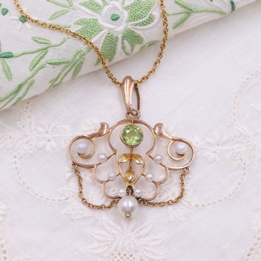 Peridot &amp; Natural Pearl Lavaliere Necklace c. 1900s