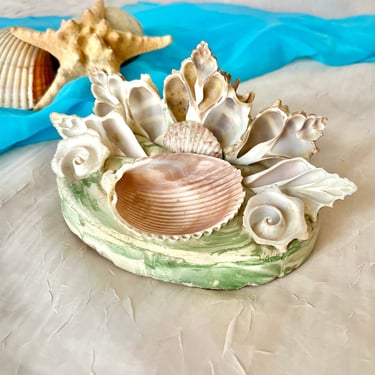 Kitschy Sea Shell Trinket Dish, Natural Shells, Scallop, Bowl Dresser Dish, Mermaid, Plaster, 50s 60s Vintage 