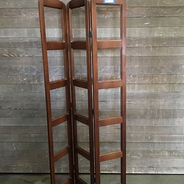 3-Fold Wood Room Divider (Tacoma)