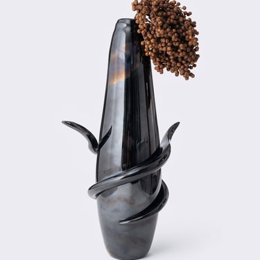 Vase 2 by Nico Walker