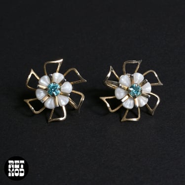 Sweet Vintage 50s 60s Gold Flower with Blue Rhinestones Screw back Earrings 