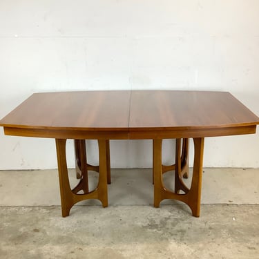 Mid-Century Sculpted Base Dining Table With Two Leaves 