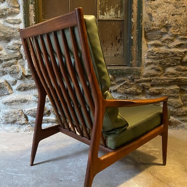 Mid century lounge chair Danish modern lounge chair Milo Baughman for James furniture walnut lounge chair 