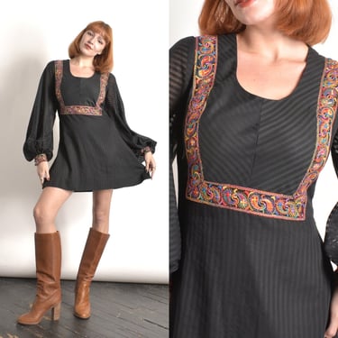 Vintage 1970s Dress / 70s Embroidered Cotton Ballon Sleeve Mini Dress / Black ( medium M ) 