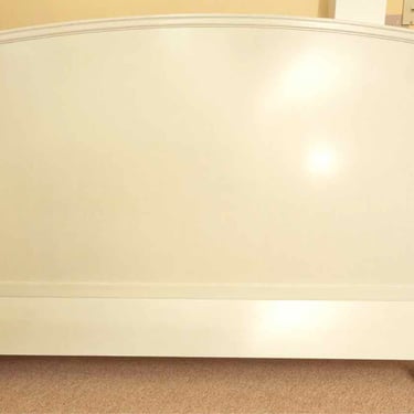 Tobi Fairley For Woodbridge Inc  Off White  King Bed