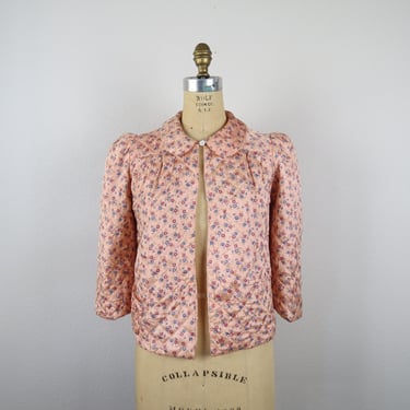 Vintage 1940s quilted bed jacket, floral, satin, puff sleeve, peter pan collar, size small 