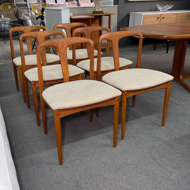 Set of 6 Juliane Dining Chairs by Johannes Andersen