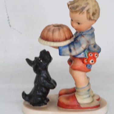 Hummel Goebel 9 Begging His Share German Porcelain Figurine Candle Holder 3994B