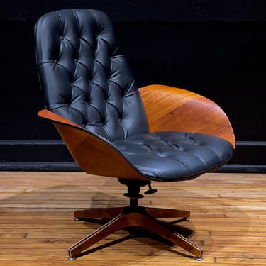 Plycraft Mrs. Chair by George Mulhauser - Eames Style Mid Century Modern Bent Wood Walnut Lounge Chair 