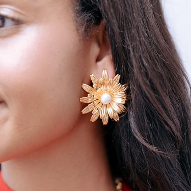 The Pink Reef Sunflower Earring with Cultured Pearl