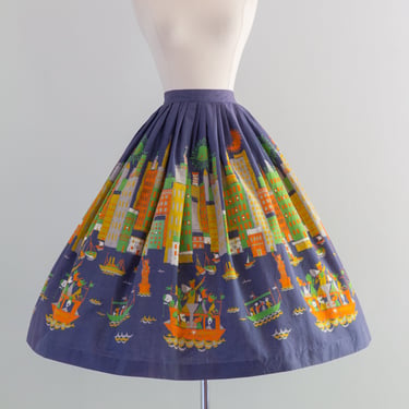 Rare 1950's &quot;The Sightseers&quot; Novelty Print New York City Cotton Skirt / Small