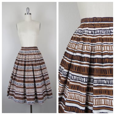 Vintage 1950s cotton skirt, full, circle, fit and flare, novelty print, size xs 