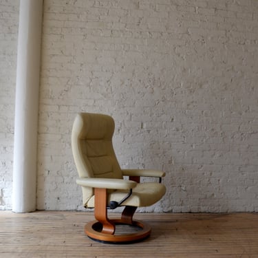 Ekornes Stressless Danish Leather Recliner Chair Only