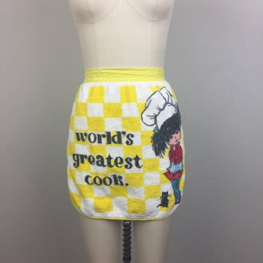 Vintage 60s WORLD'S Greatest COOK Girl w/ Cat Yellow Checkered Terrycloth Apron Novelty Print 