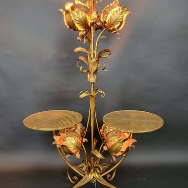 Mid Century Italian Gilt Metal Floral Table Lamp