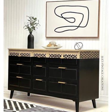 Gorgeous Mid-Century Modern Black Dresser Sideboard 9 Drawers 