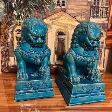 Heavy vintage foo dog statues in pretty blue 