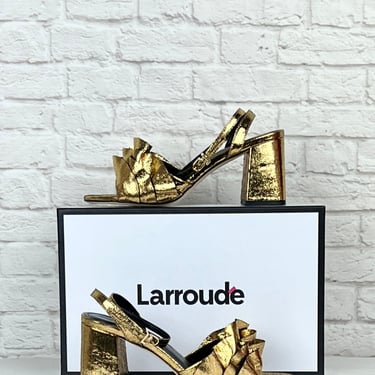 Larroude Selena Ruffle Sandal In Gold Cracked Metallic Leather, Size 8.5