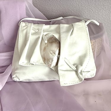 FABULOUS Leather Crossbody, Large Abalone Shell Embellishment, White Leather Purse, Cross Body Satchel, Vintage 90s 00s 