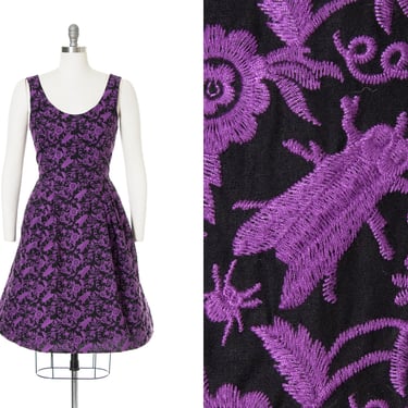 Modern 1950s Style Sundress | BETSEY JOHNSON Insect Floral Embroidered Novelty Cotton Black Purple Fit Flare Dress w/ Pockets (small/medium) 