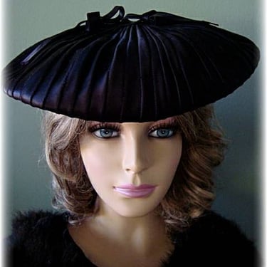 1940's Vintage Black Satin Pleated Pancake Style Hat 