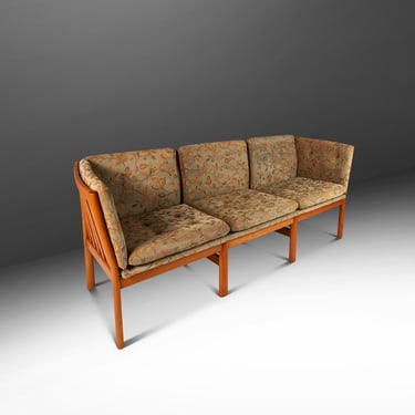 Model 333 Danish Mid-Century Modern Three-Seater Sofa in Solid Beech and Original Floral Upholstery by Schou Andersen, Denmark, c. 1980s 
